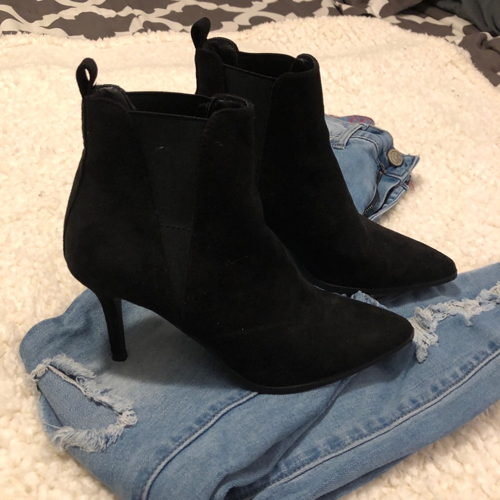 Black booties heels